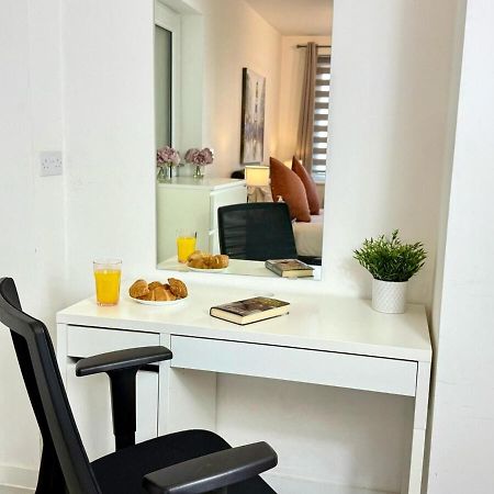 Walnut Luxurious 2-Bedroom With Ensuite - Parking, Netflix, Wifi - Close To Oxford, Bicester & Blenheim Palace 基德灵顿 外观 照片
