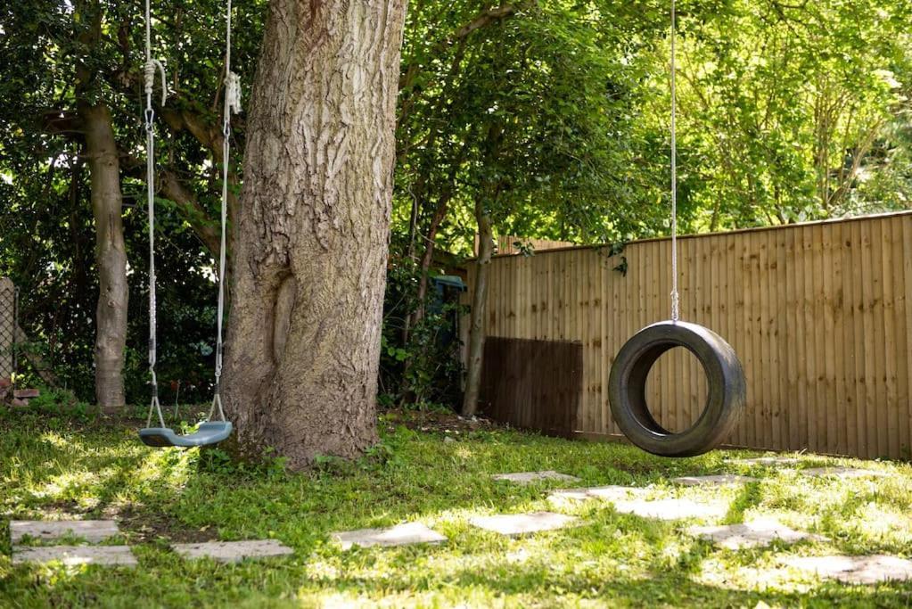 Walnut Luxurious 2-Bedroom With Ensuite - Parking, Netflix, Wifi - Close To Oxford, Bicester & Blenheim Palace 基德灵顿 外观 照片