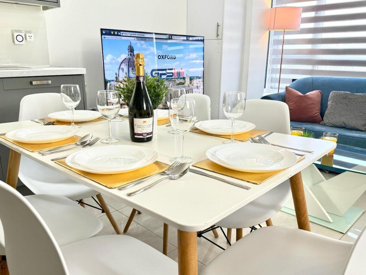 Walnut Luxurious 2-Bedroom With Ensuite - Parking, Netflix, Wifi - Close To Oxford, Bicester & Blenheim Palace 基德灵顿 外观 照片