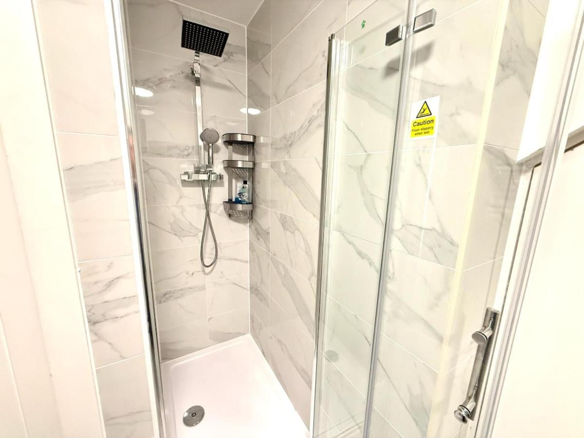 Walnut Luxurious 2-Bedroom With Ensuite - Parking, Netflix, Wifi - Close To Oxford, Bicester & Blenheim Palace 基德灵顿 外观 照片